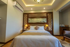 Luxury Villa in F10, Islamabad